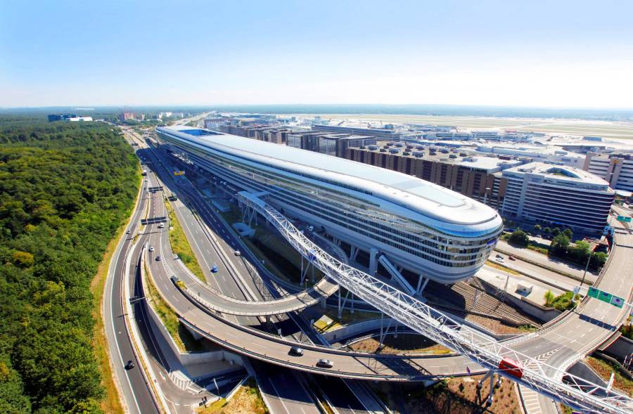 16478416071086339340.jpg 德国法兰克福空铁中心.jpg